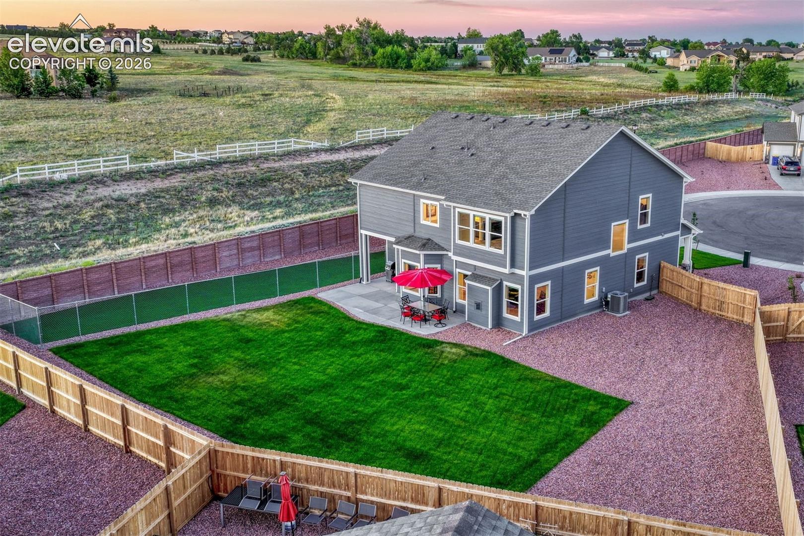 Listing photo 10 for 8268 Sophia Lane