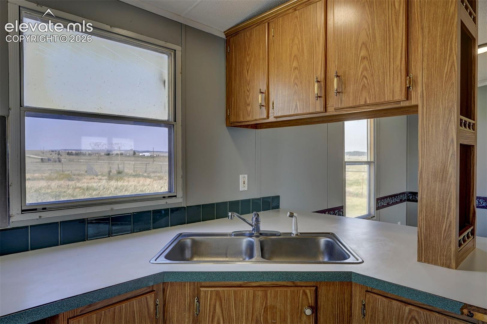 Listing photo 7 for 15320 Fairplay Road