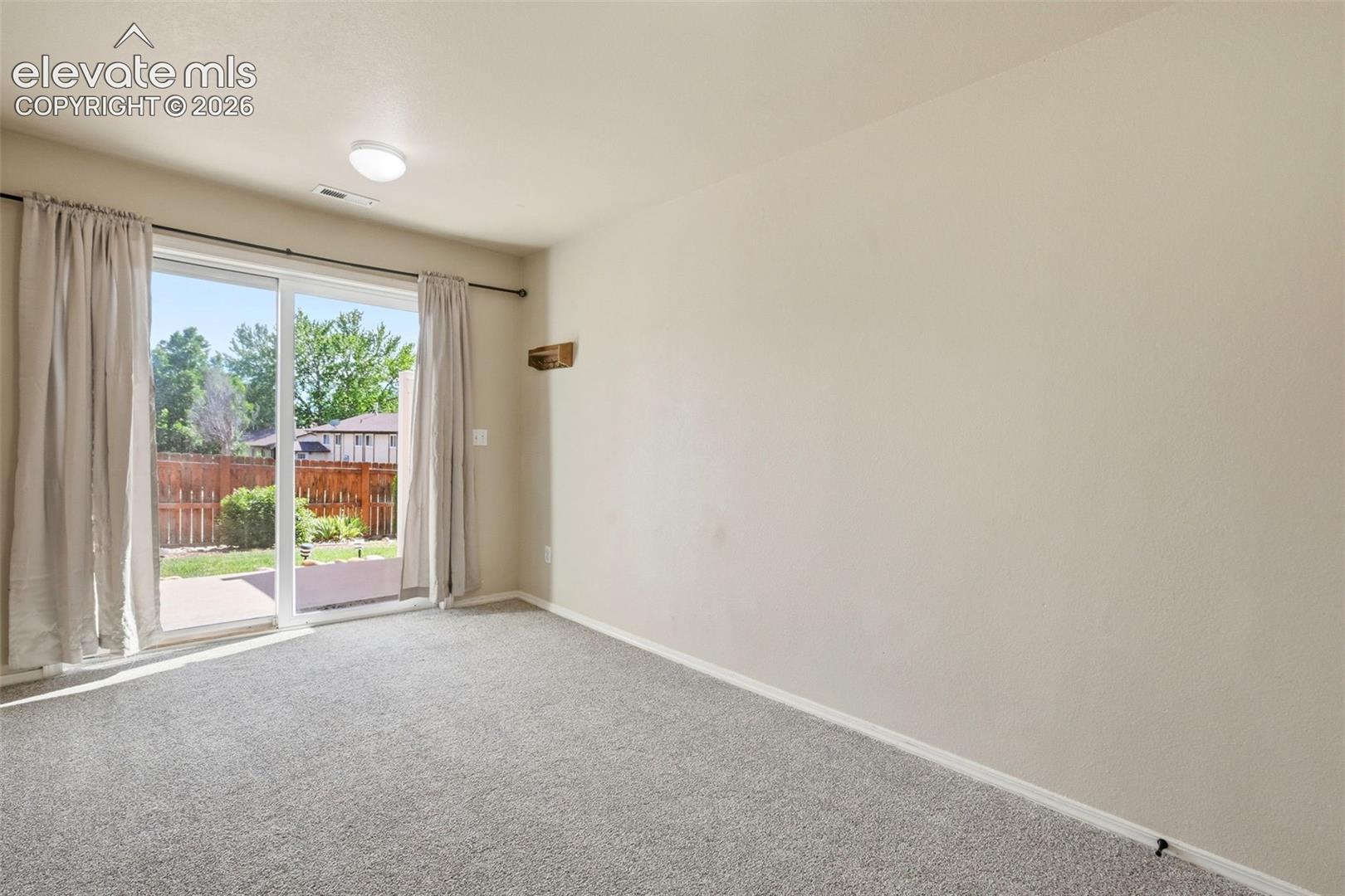2310 La Salle Street, photo 39