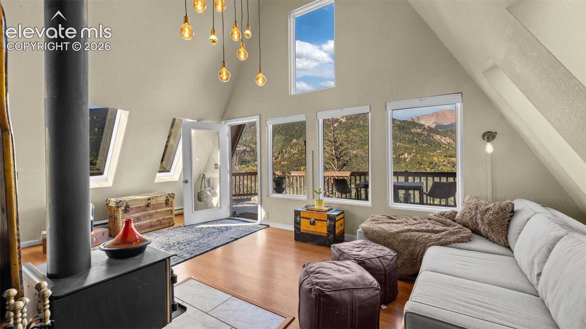 Listing photo 3 for 6840 Eagle Mountain Road