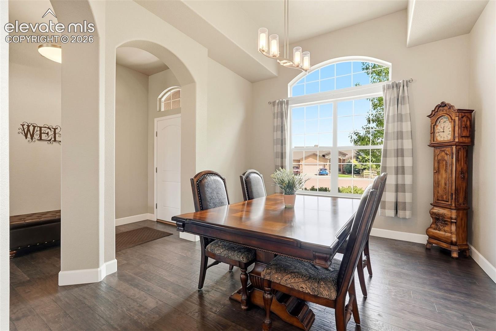 Listing photo 7 for 2477 Fieldbrook Court