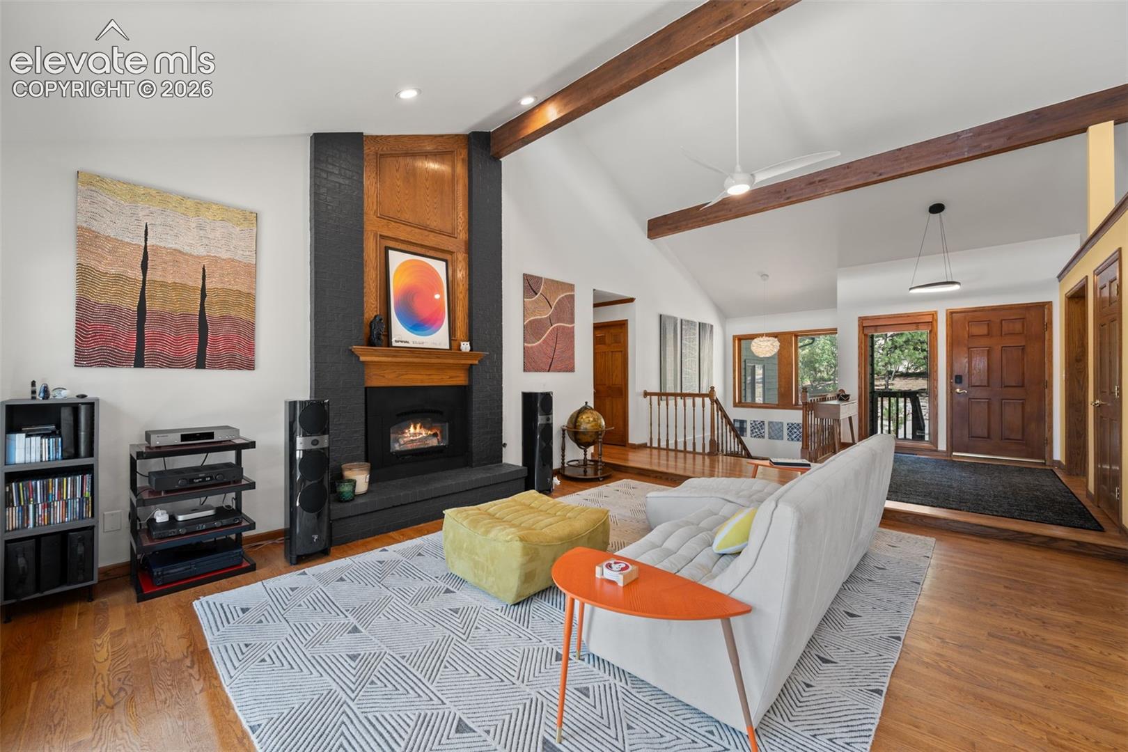 Listing photo 9 for 1675 Oakwood Drive