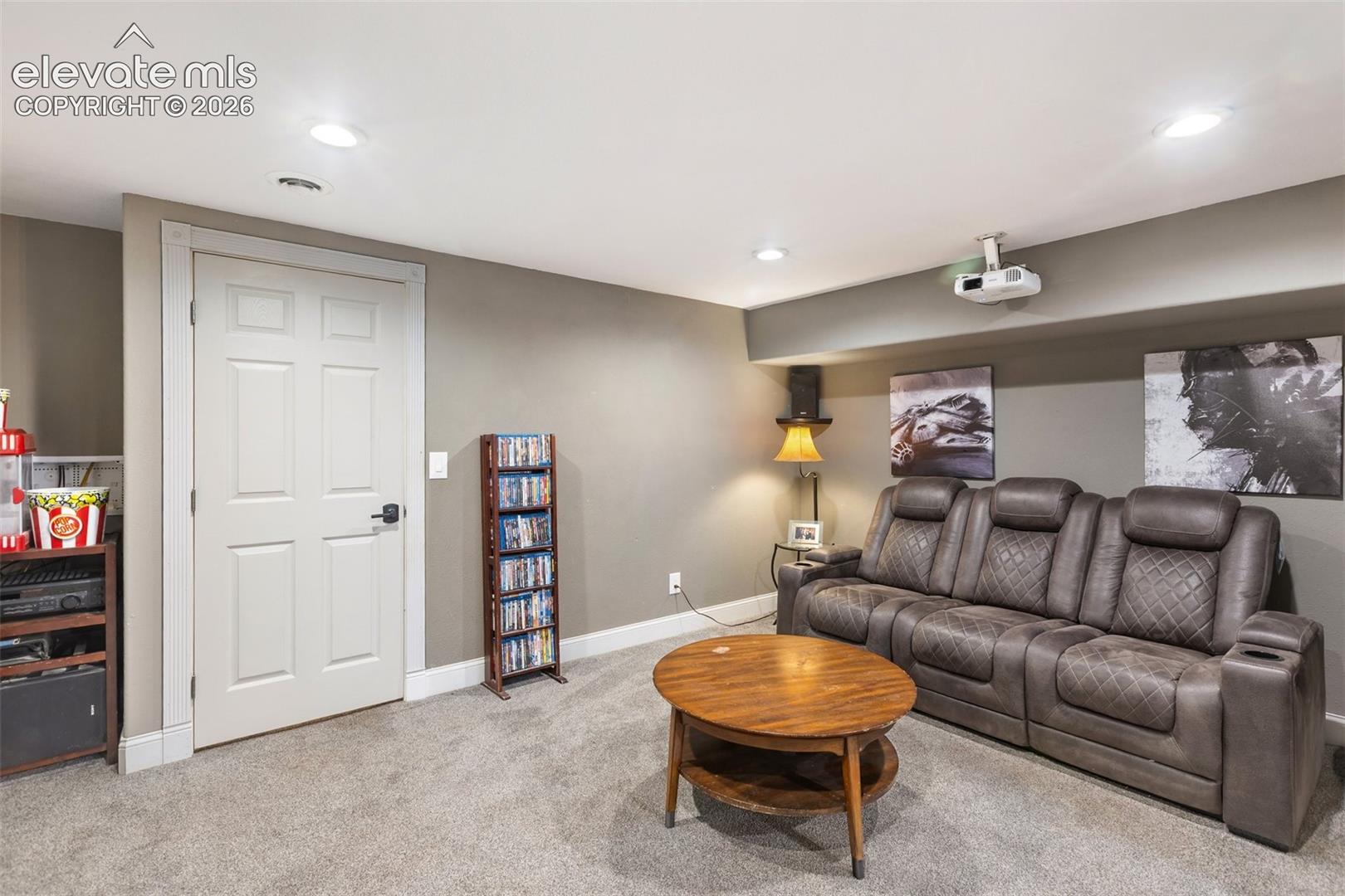 Listing photo 25 for 541 S El Charro Drive
