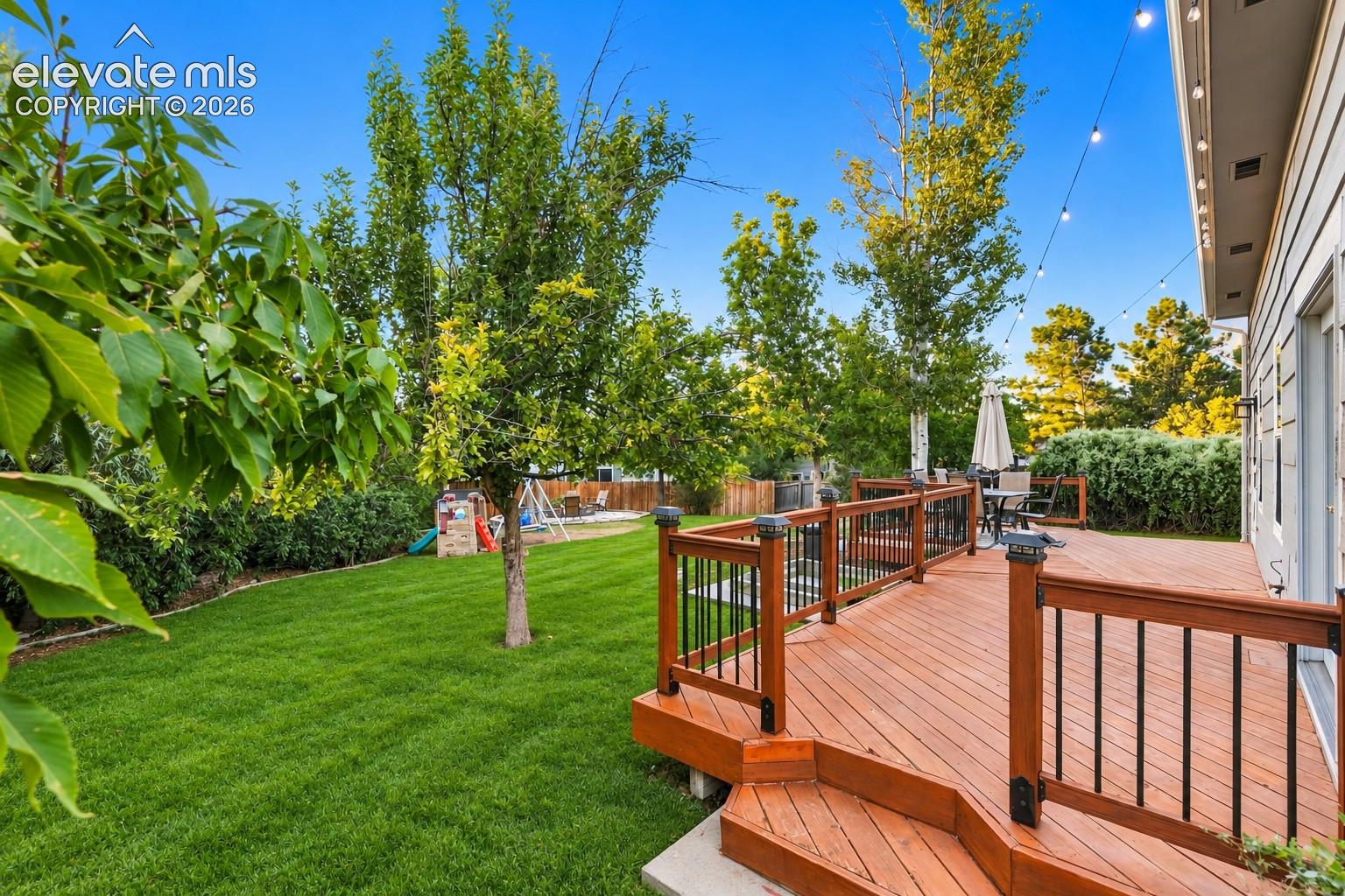 Listing photo 3 for 271 N Holcomb Circle