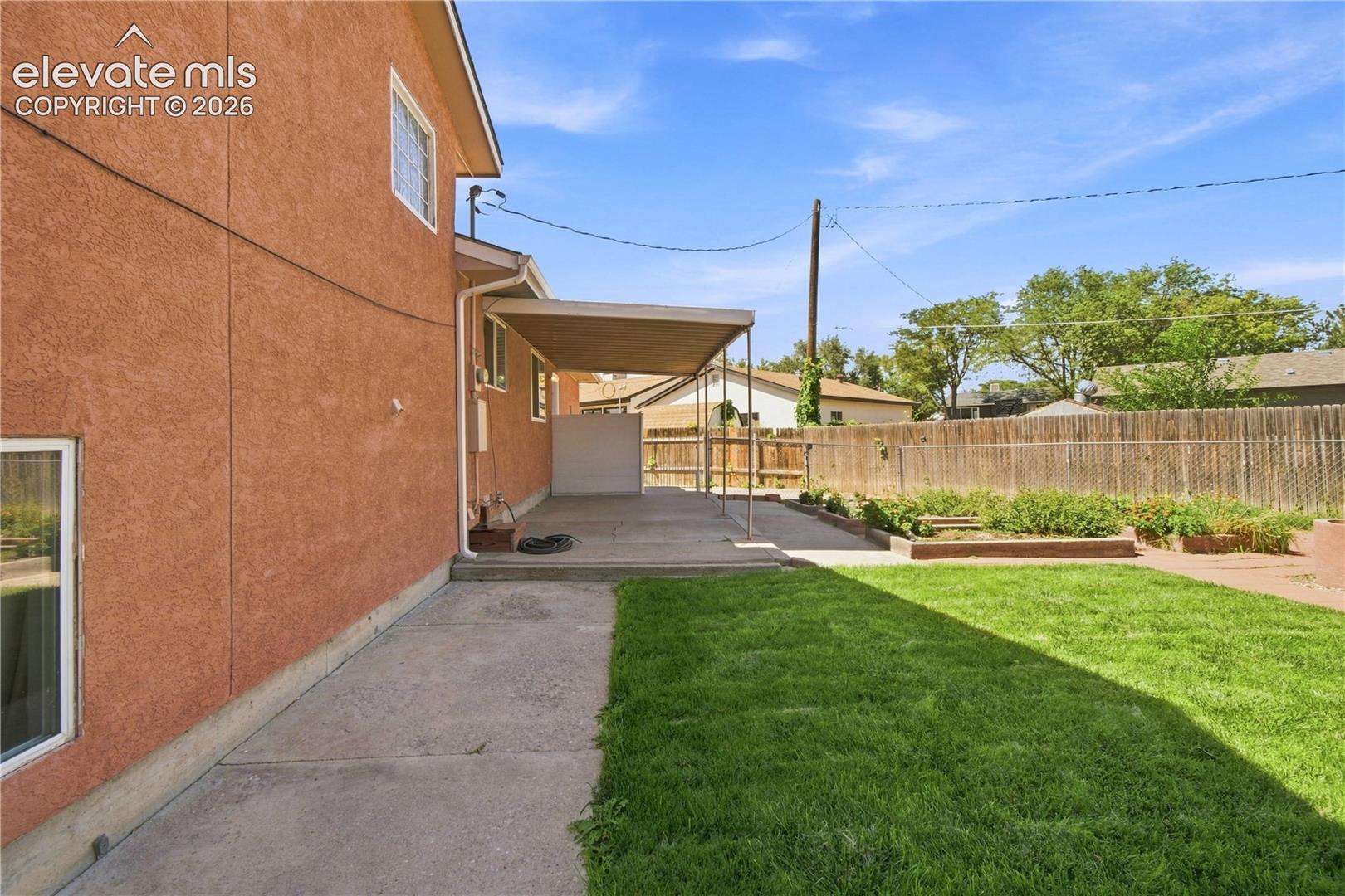 Listing photo 27 for 540 Starlite Drive