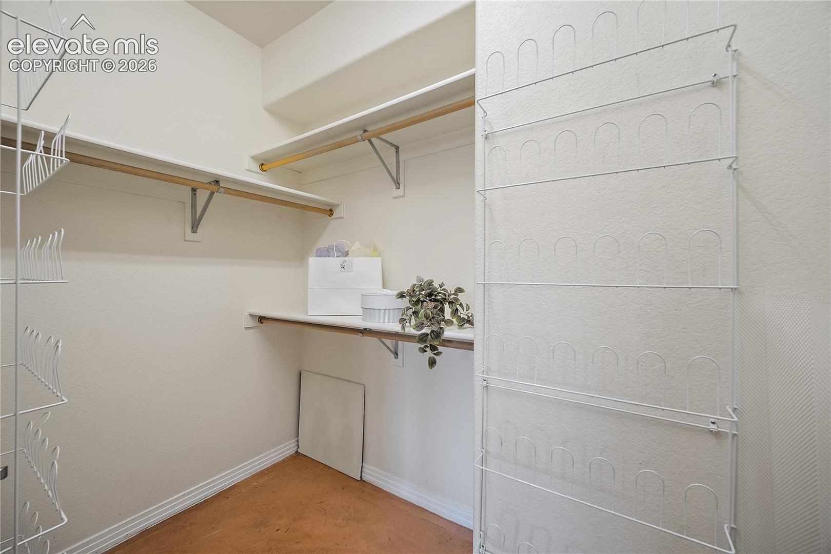 Listing photo 19 for 18 Taos Place