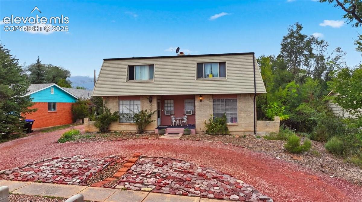 Listing photo 2 for 724-726 Pioneer Lane
