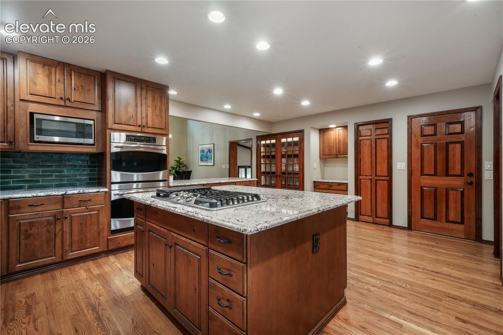 Listing photo 6 for 17555 Shiloh Pines Drive