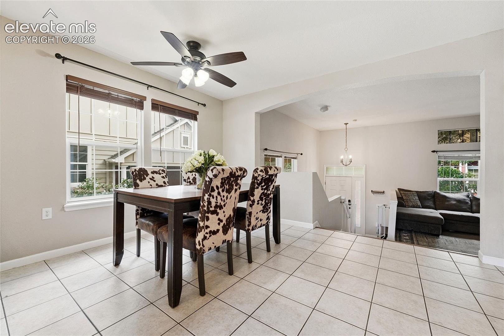 Listing photo 7 for 1489 Red Peak Drive