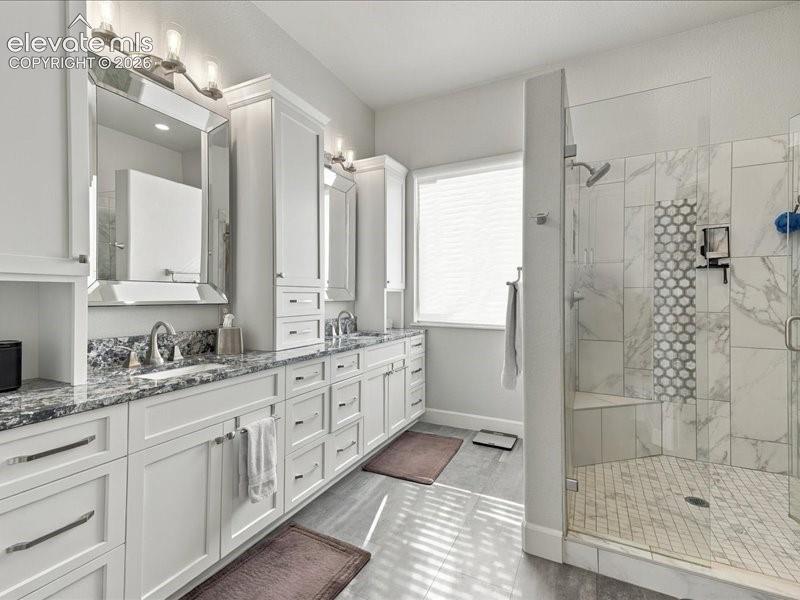 Listing photo 7 for 589 Burke Hollow Drive
