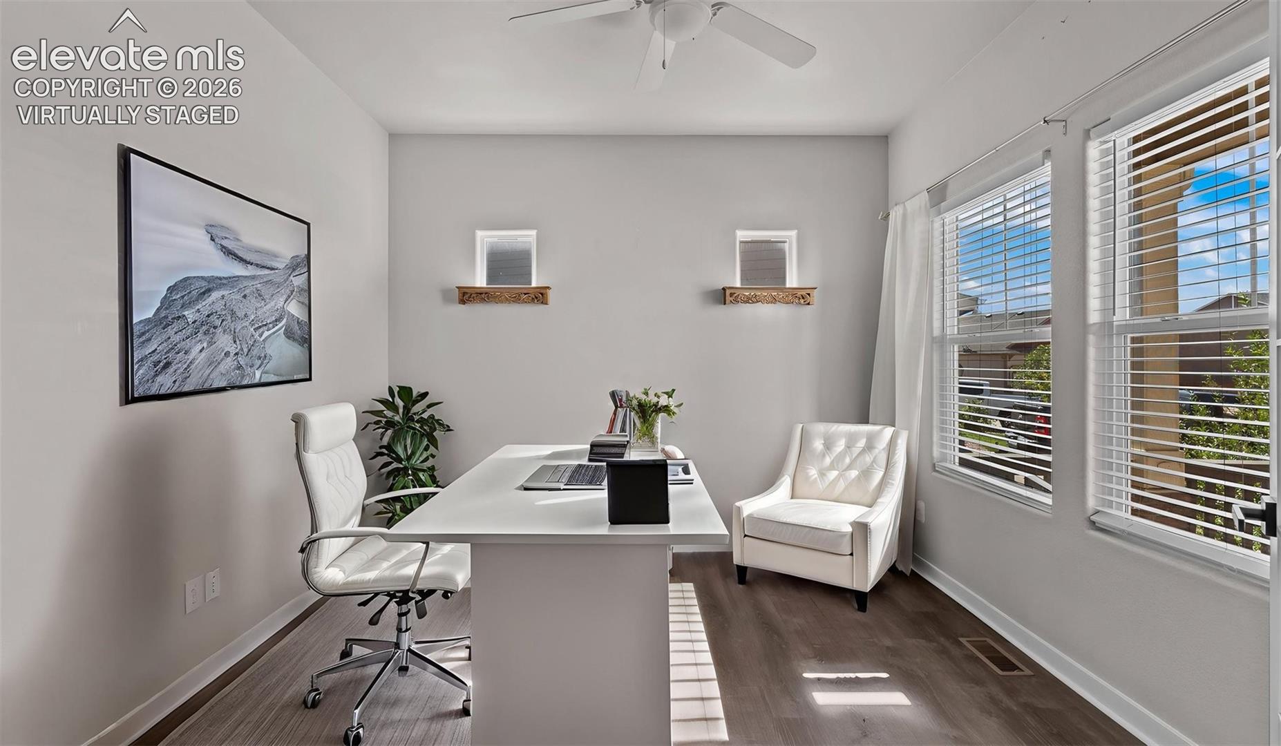 Listing photo 3 for 7815 Dry Willow Way
