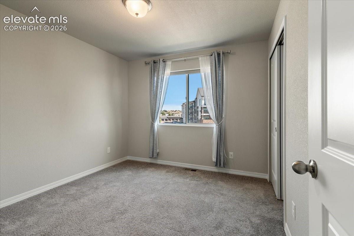 Listing photo 26 for 833 Grissom Drive