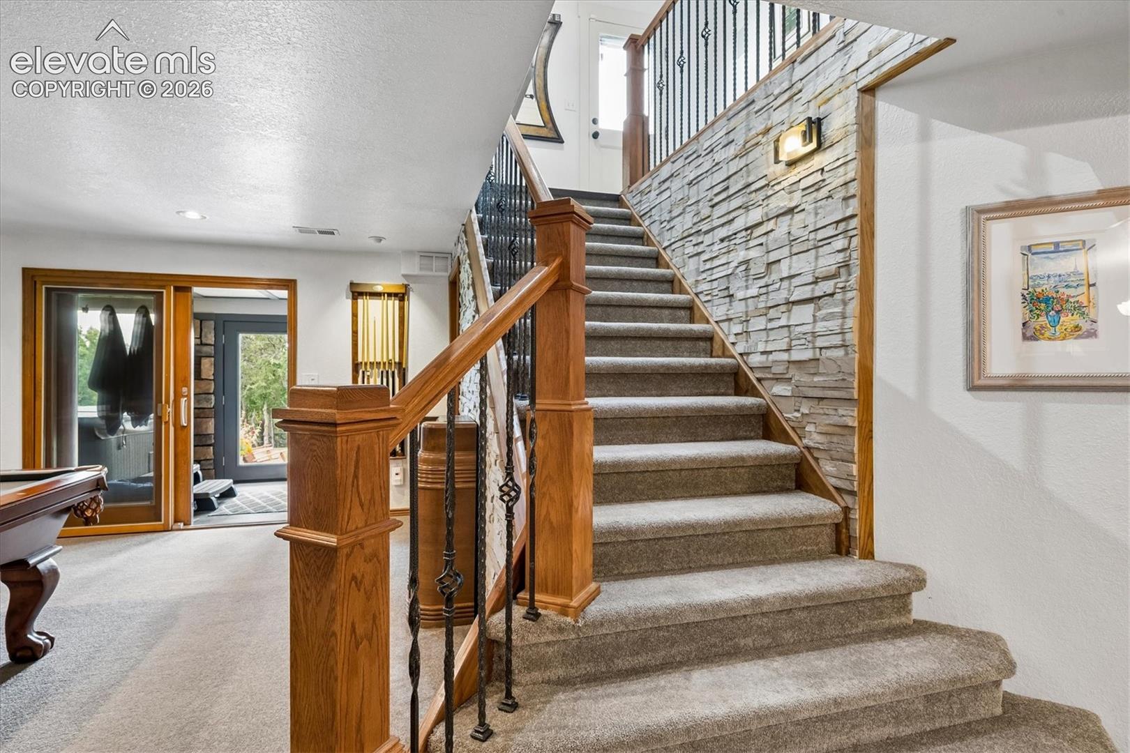Listing photo 28 for 2464 W Wolfensberger Road