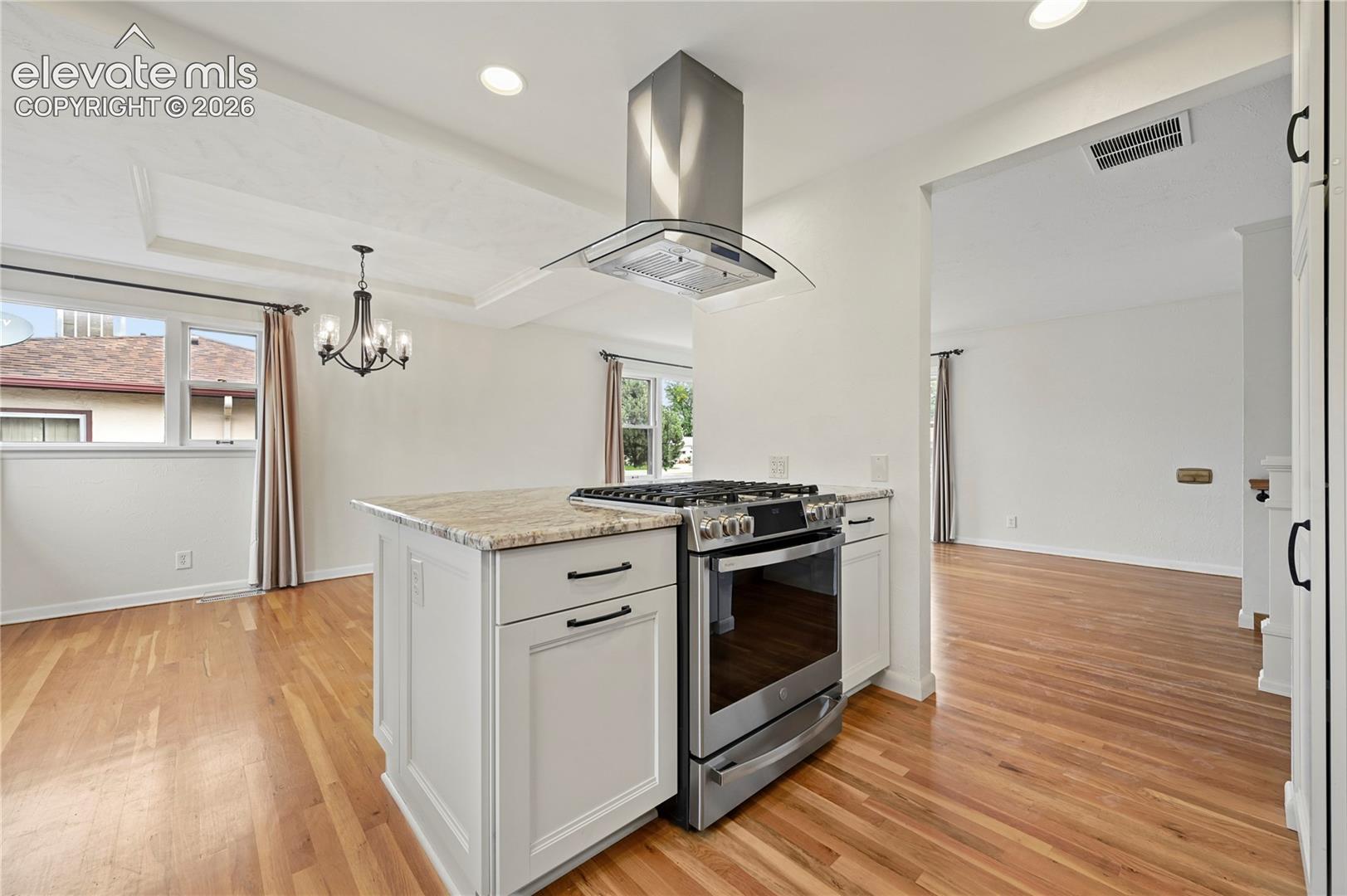 Listing photo 19 for 801 Westacres Avenue