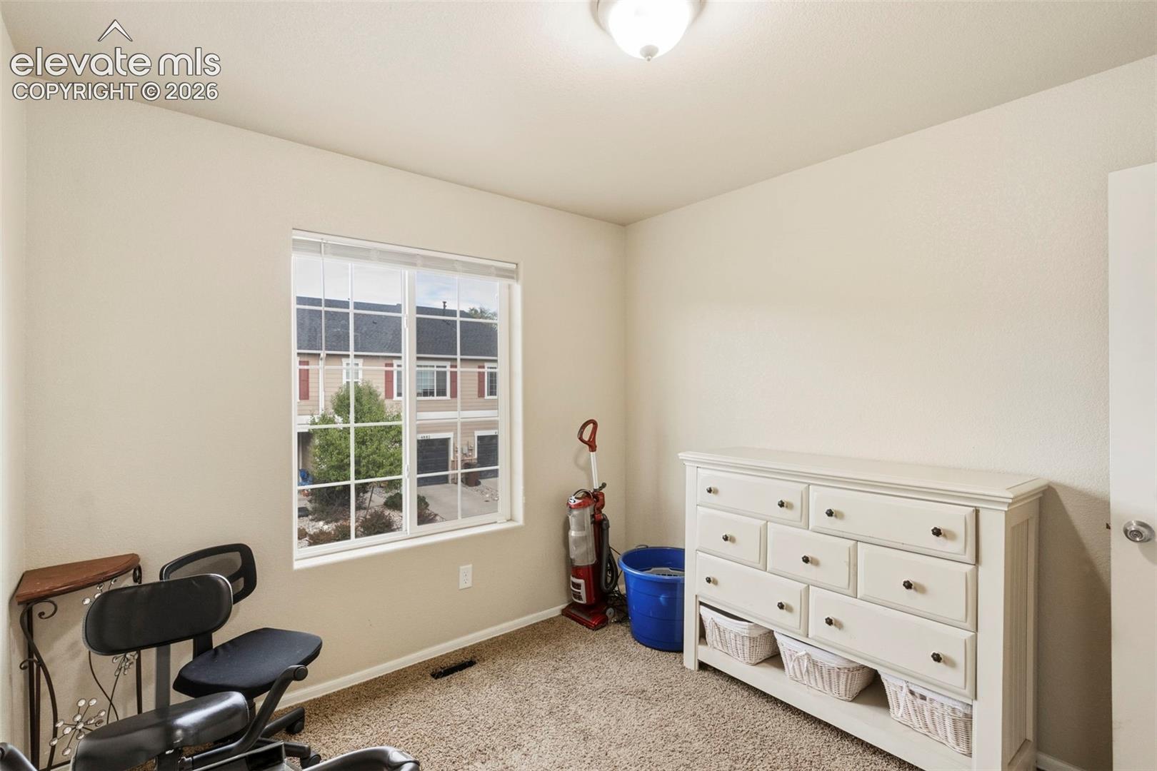 Listing photo 21 for 4883 Painted Sky View