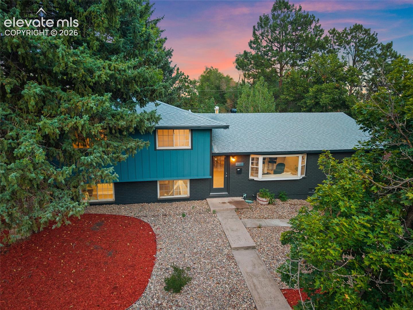 2123 Warwick Lane, photo 28