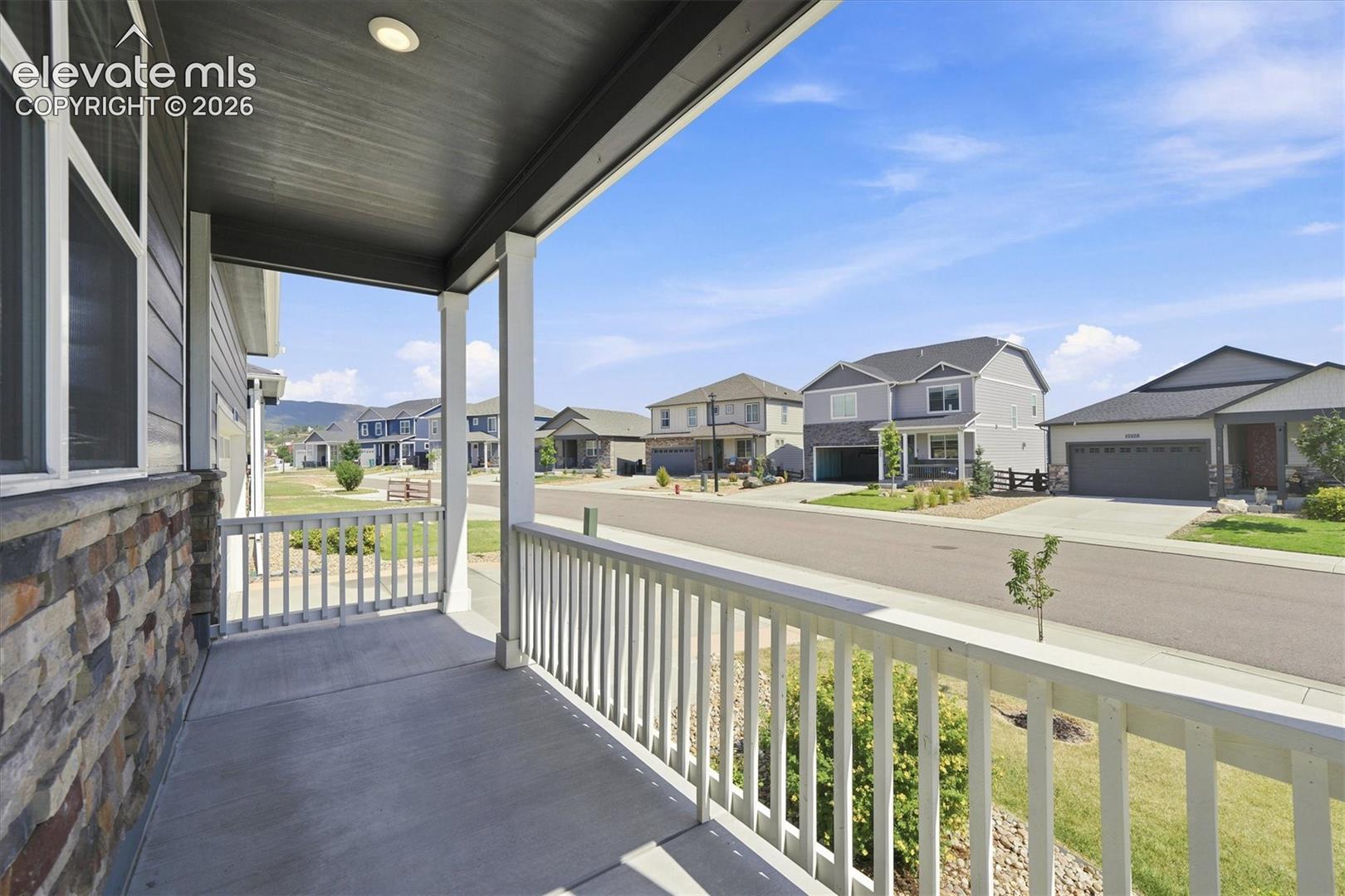 Listing photo 4 for 15937 Little Bluestem Road