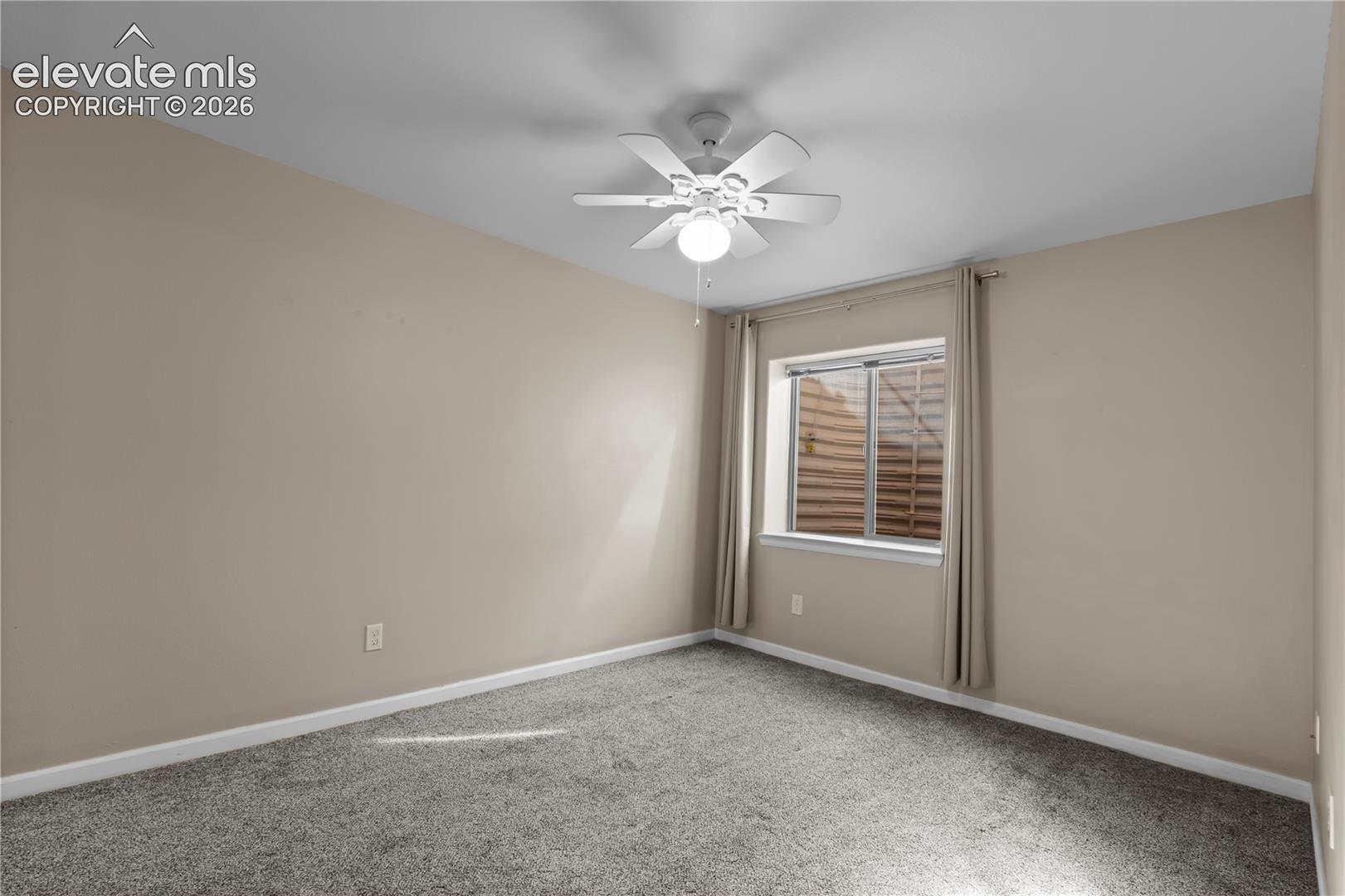 Listing photo 16 for 850 Forest Edge Road A