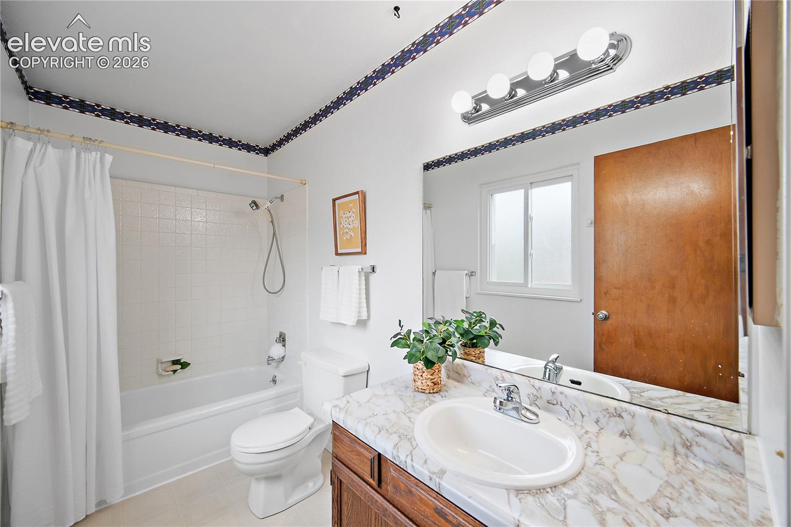 Listing photo 25 for 2998 Westcliff Circle