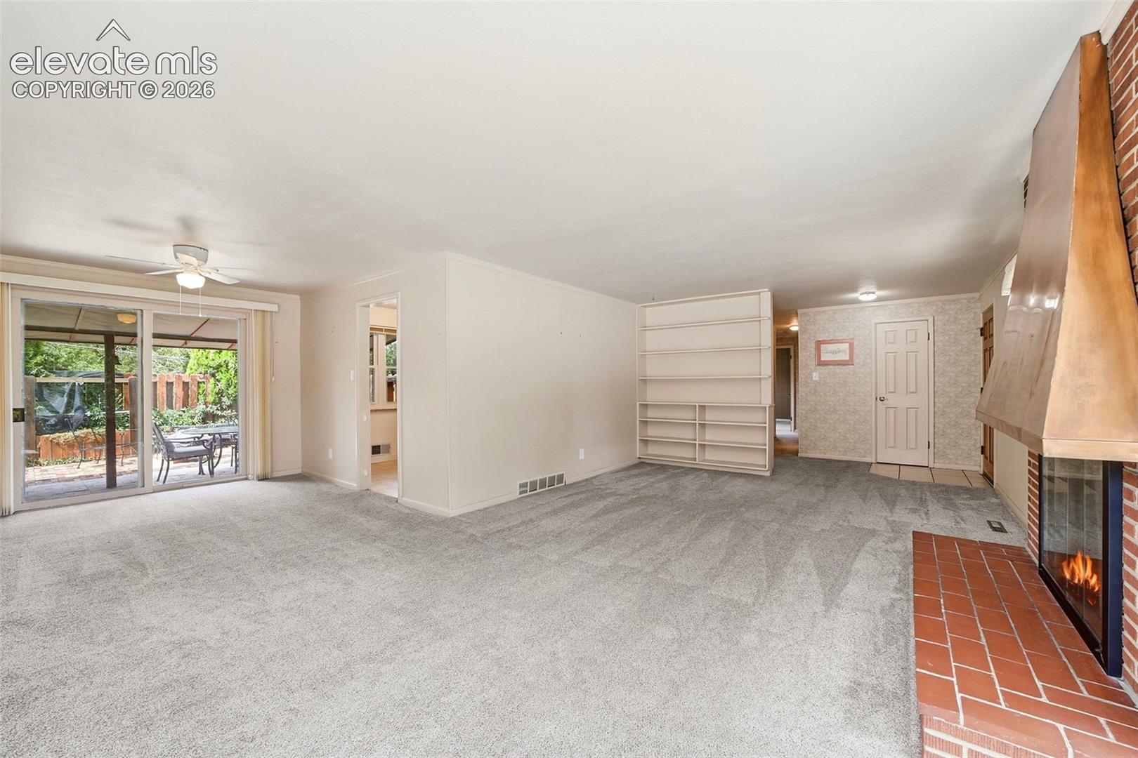 Listing photo 8 for 1406 Iowa Avenue