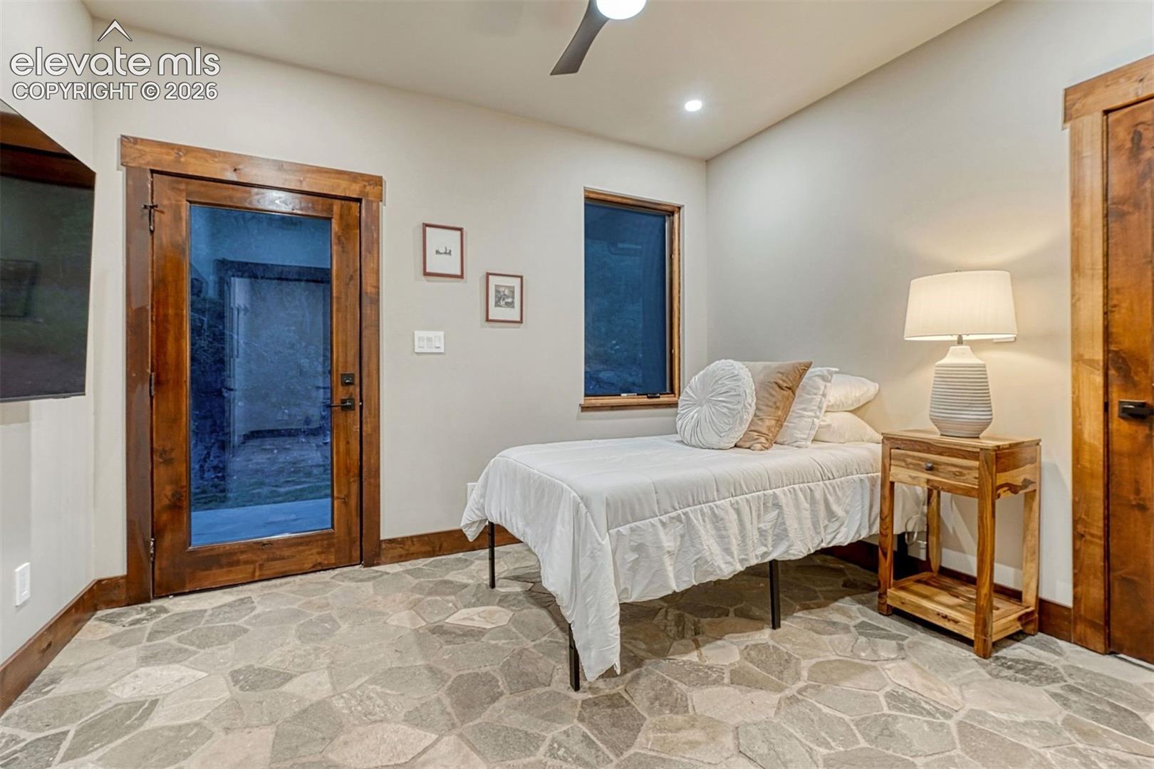 2751 Mountain Glen Court, photo 34