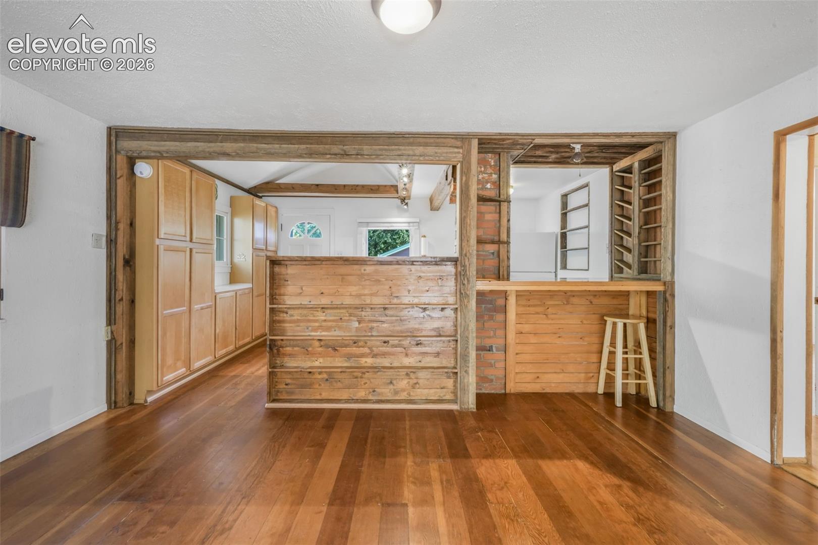 Listing photo 8 for 3326 W Kiowa Street