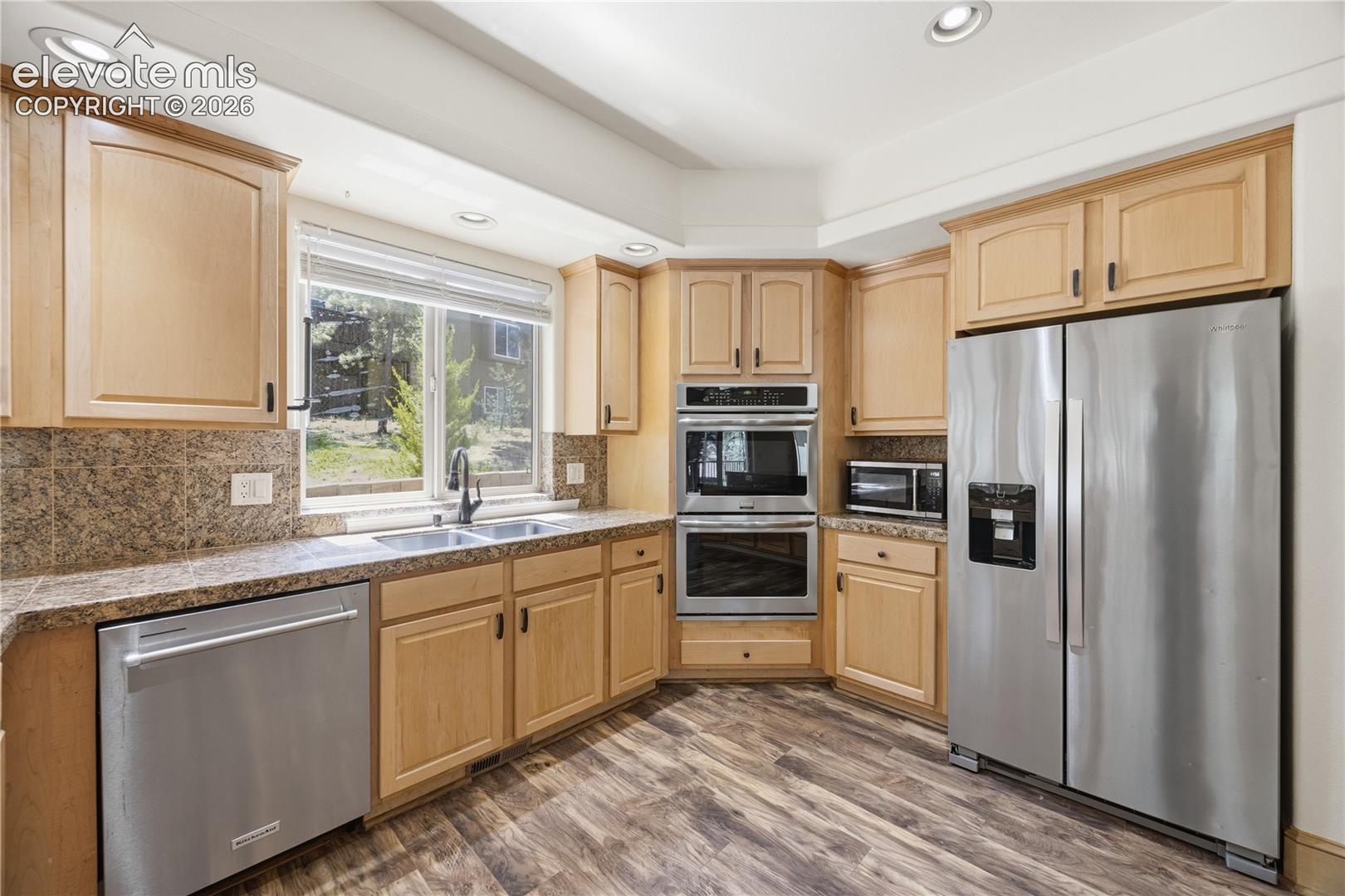 Listing photo 13 for 164 Metcalf Lane