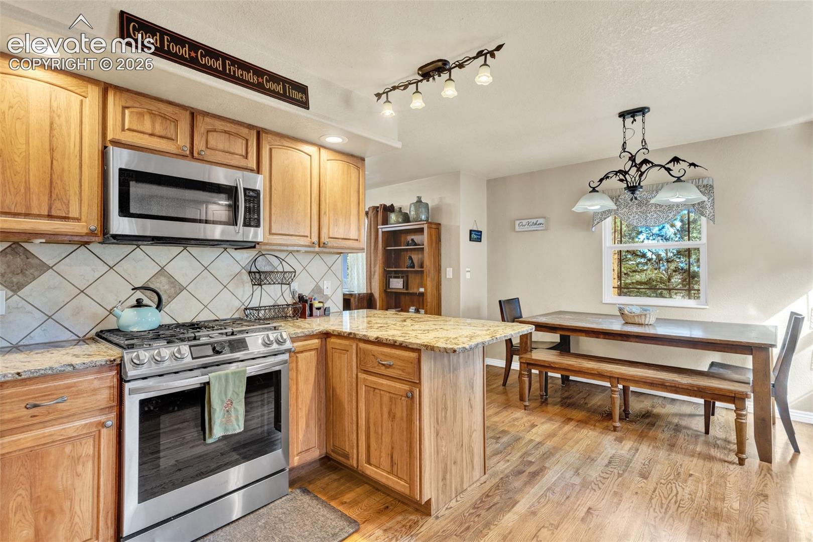 Listing photo 11 for 16 Spruce Circle