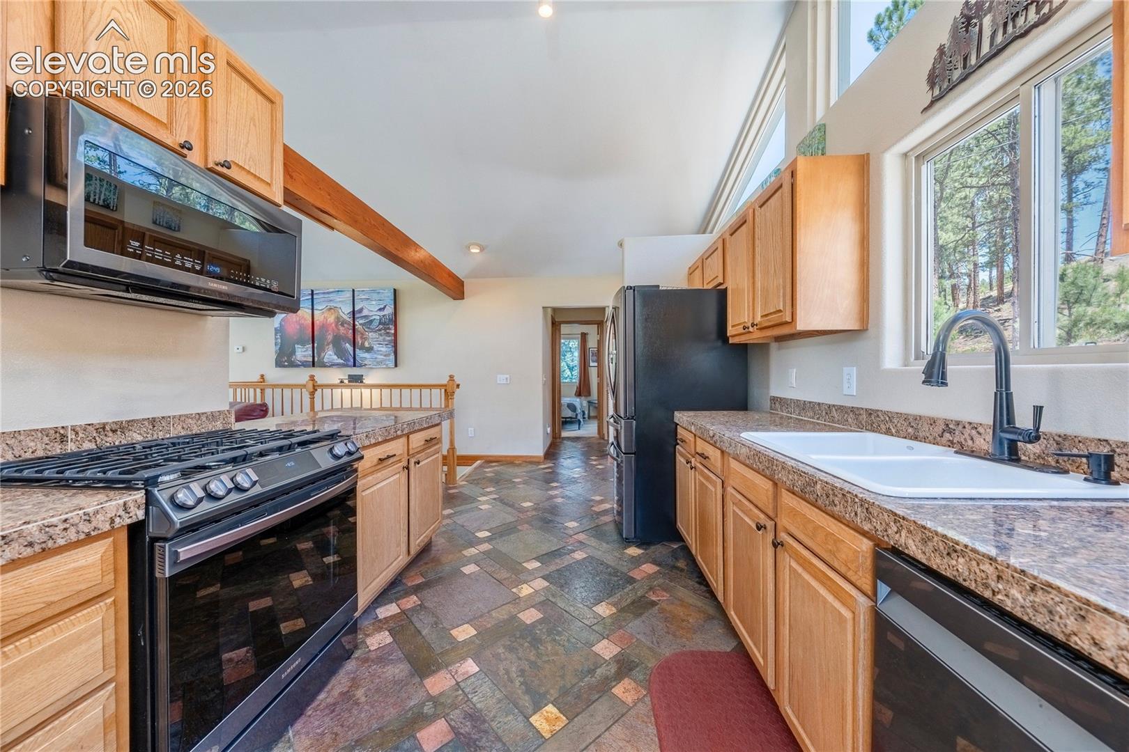 Listing photo 22 for 15970 Willow Way