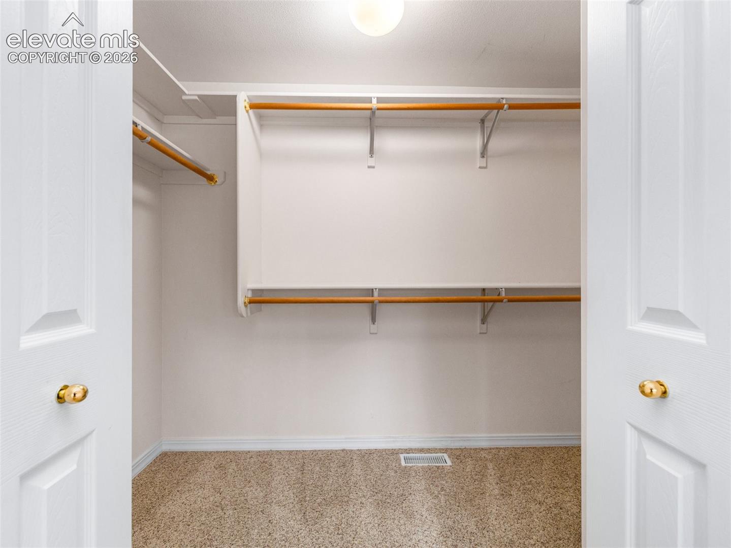 Listing photo 28 for 10 Brave Eagle Court