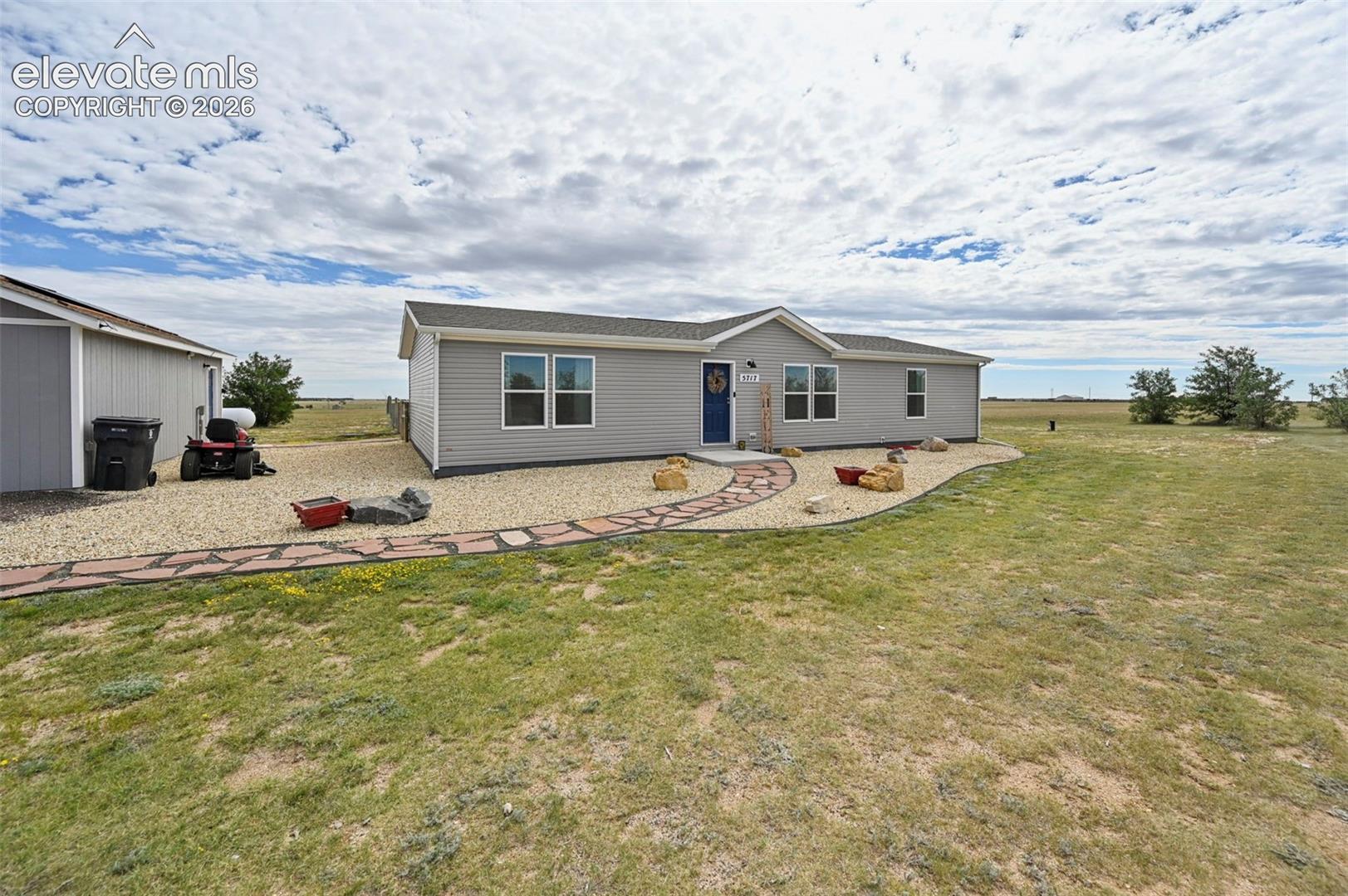 Listing photo 35 for 5717 Sengbeil Road