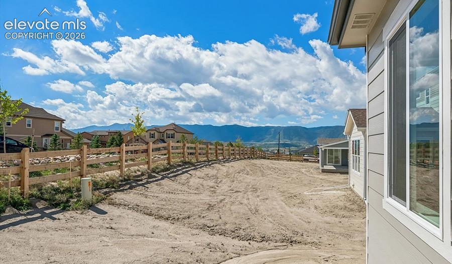 Listing photo 25 for 16729 Starfall Drive