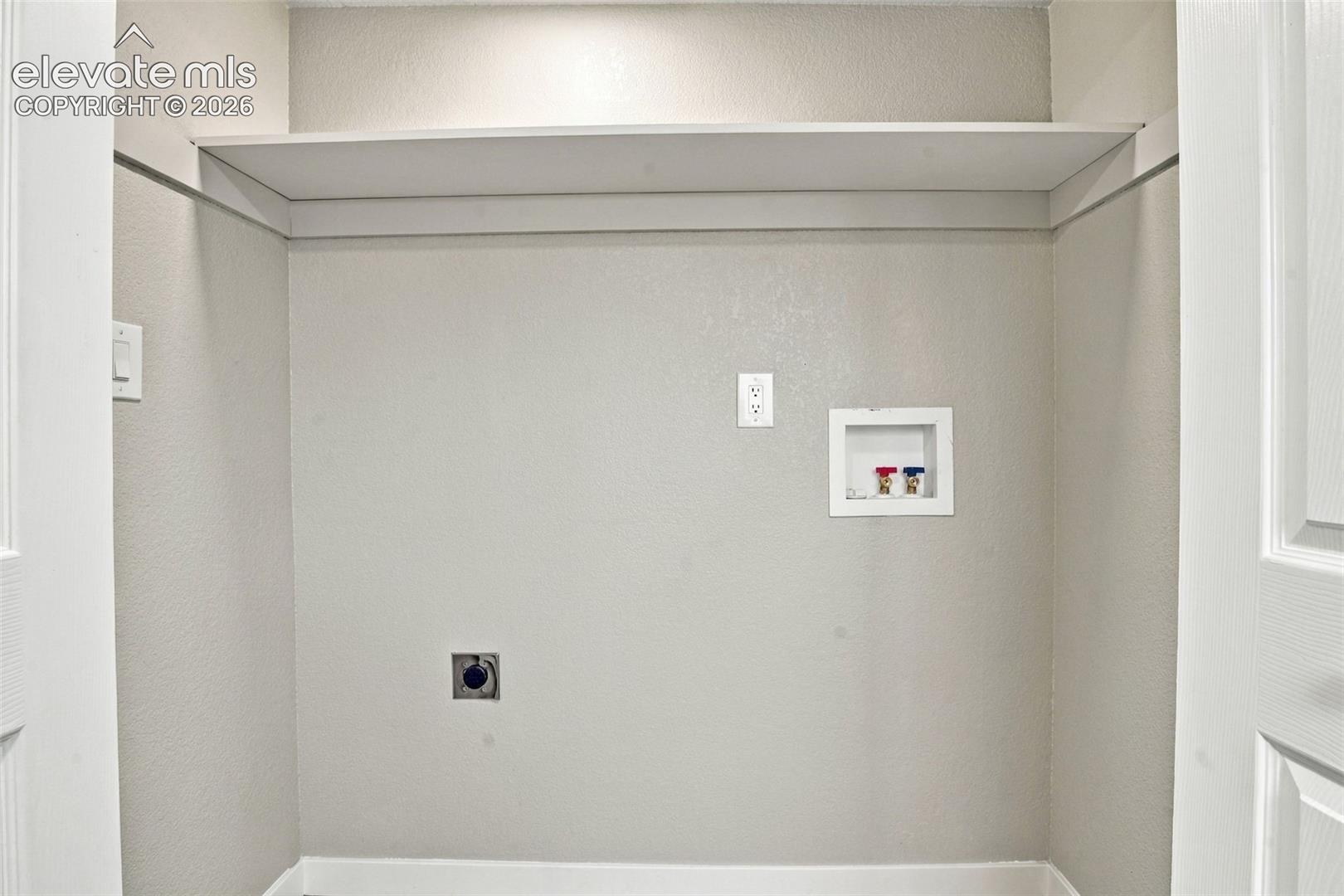 Listing photo 18 for 10672 Boone Road