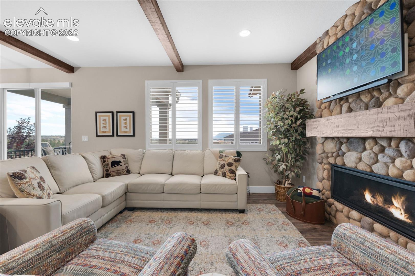 Listing photo 4 for 2079 Zenato Court