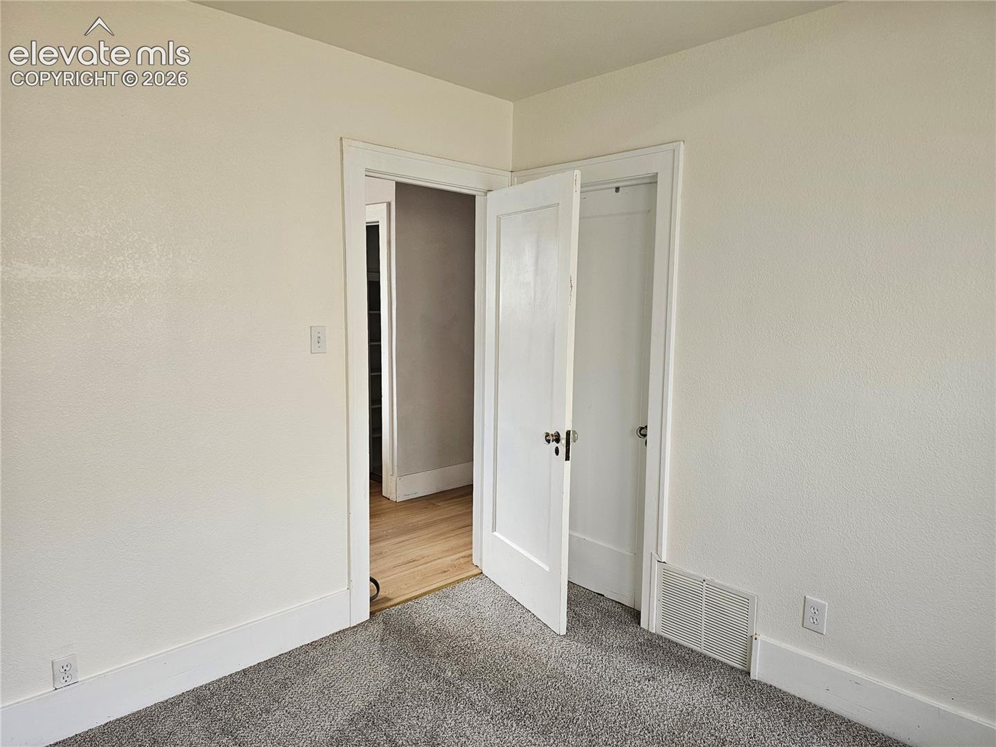 626 Prospect Lake Drive, photo 12