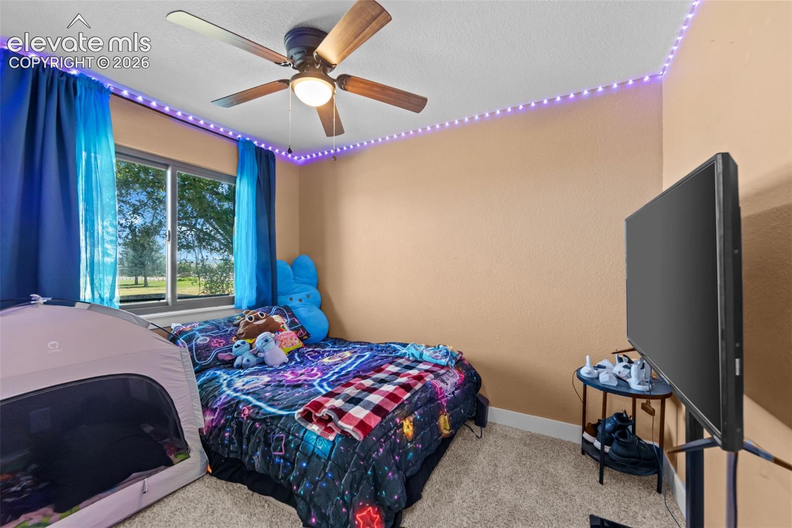Listing photo 11 for 7503 Fortman Avenue