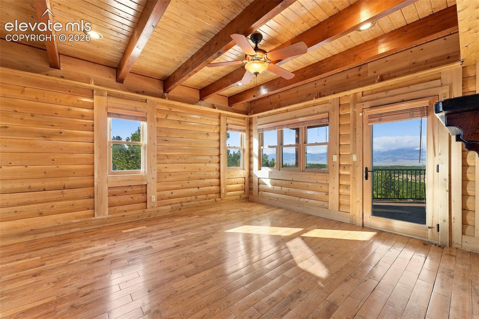 Listing photo 16 for 2362 Black Fawn Lane