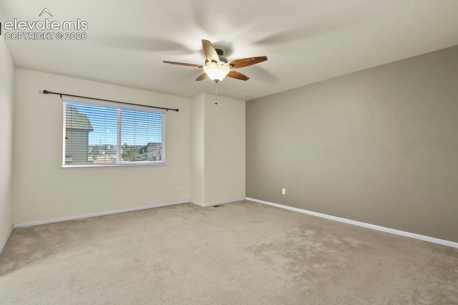 Listing photo 30 for 1905 Fulton Court