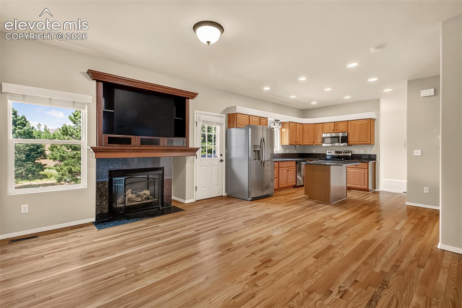 Listing photo 17 for 1136 Lawn Lake Trail