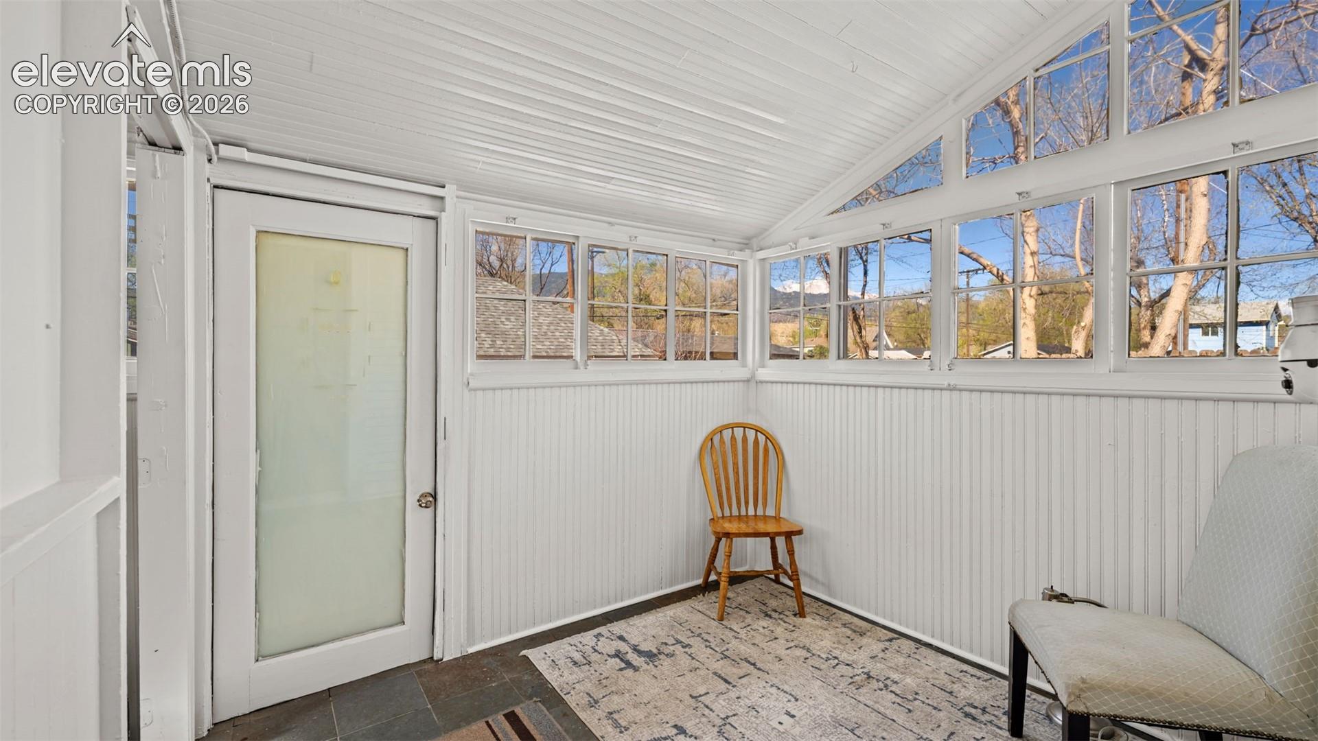 Listing photo 21 for 1919 W Colorado Avenue