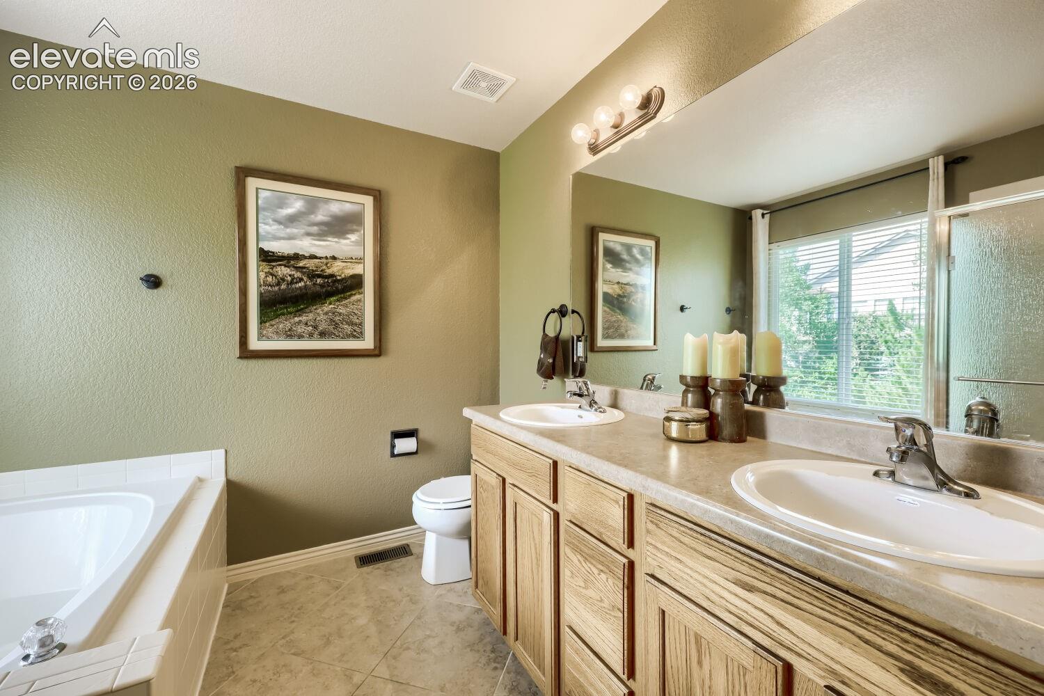 Listing photo 37 for 1586 Lily Lake Drive