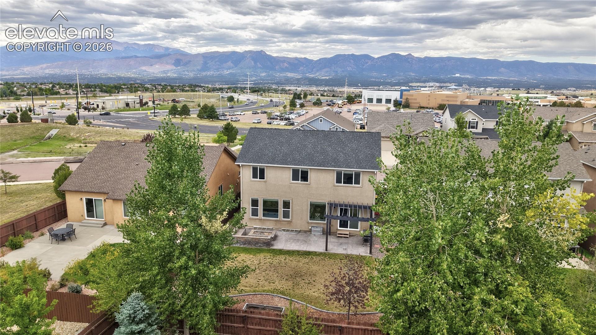 Listing photo 3 for 10637 Echo Canyon Drive