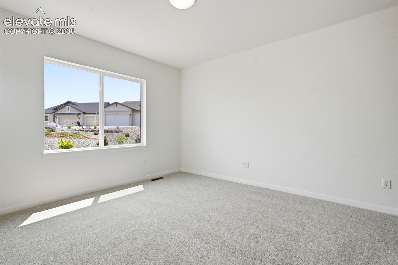 Listing photo 22 for 8663 Noreen Falls Drive