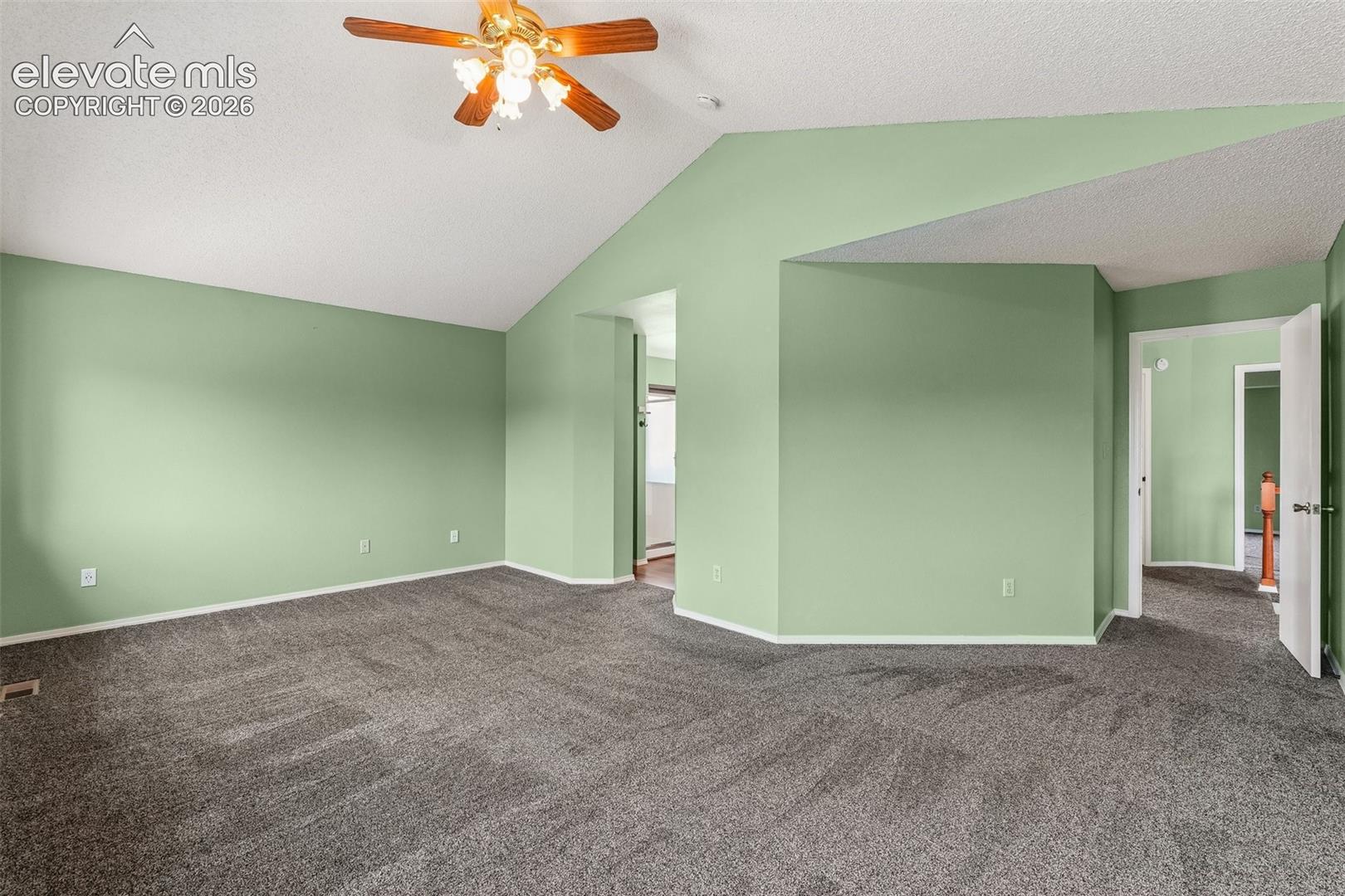 Listing photo 14 for 6065 Fescue Drive