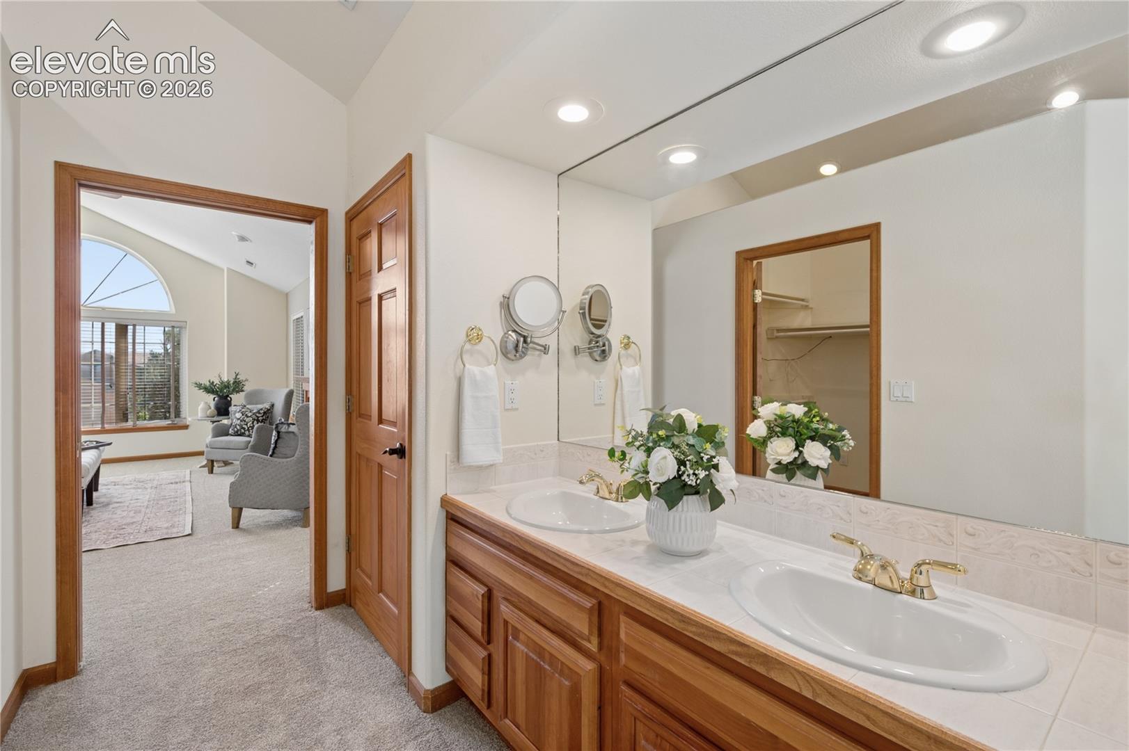 Listing photo 23 for 2285 Vanreen Drive