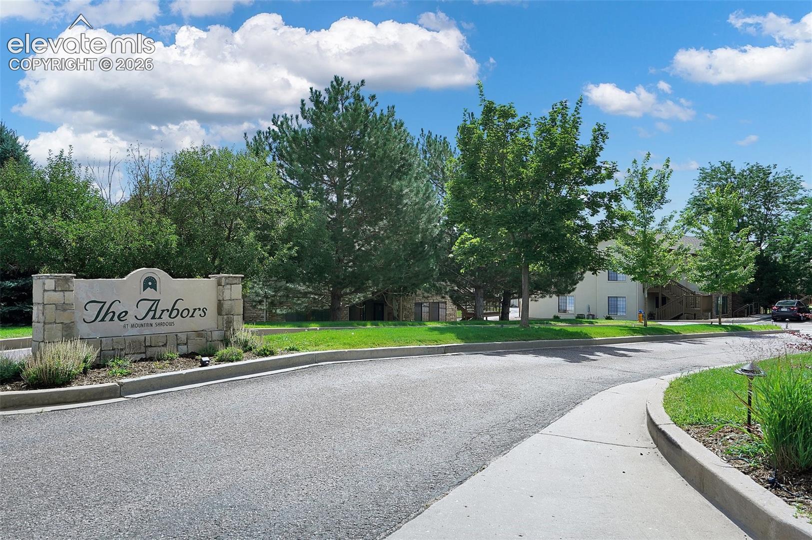 Listing photo 22 for 2147 Denton Grove 102