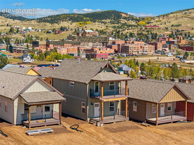 207 W Womack Avenue — listing photo
