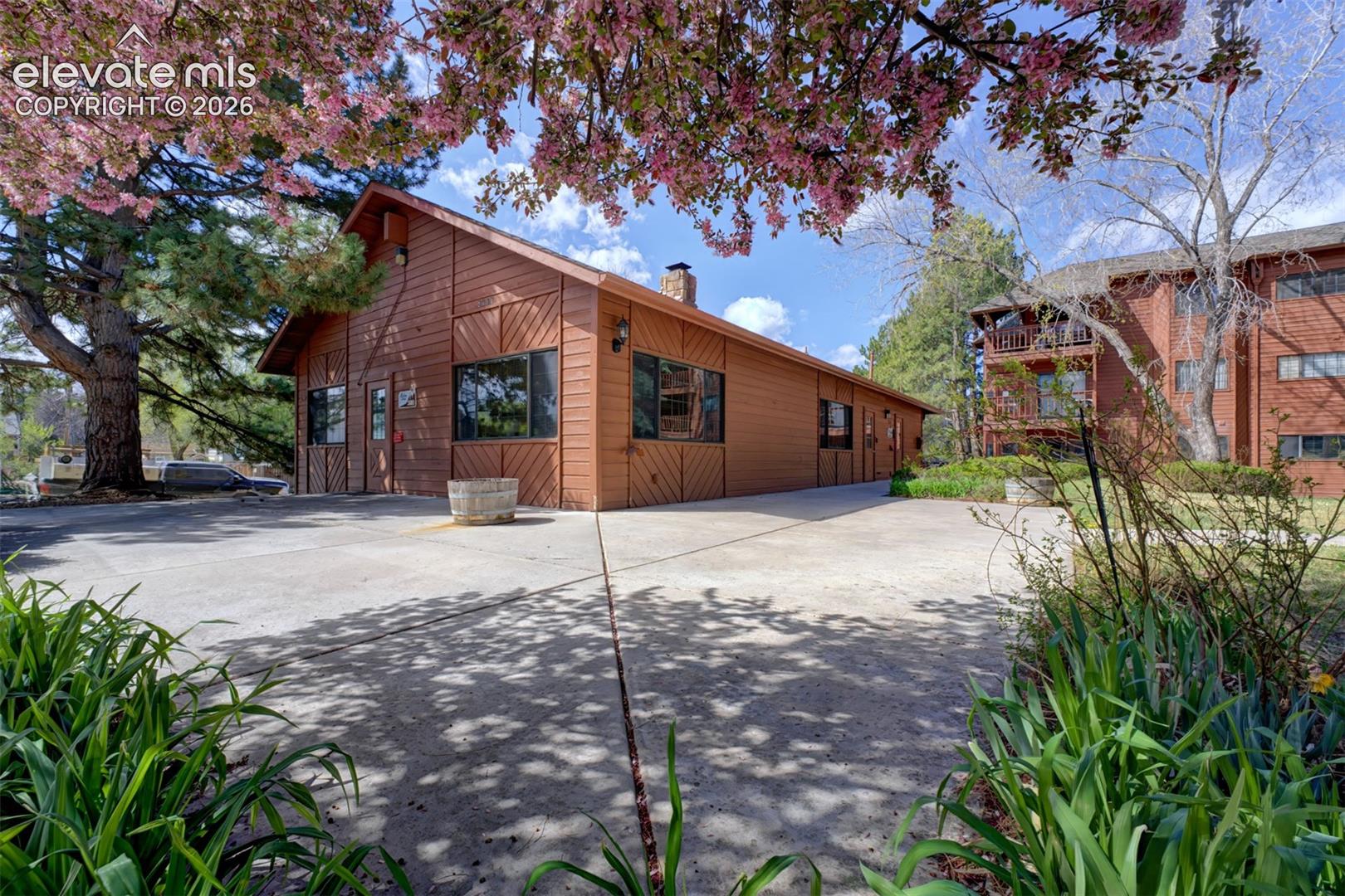 2440 Palmer Park Boulevard, photo 22