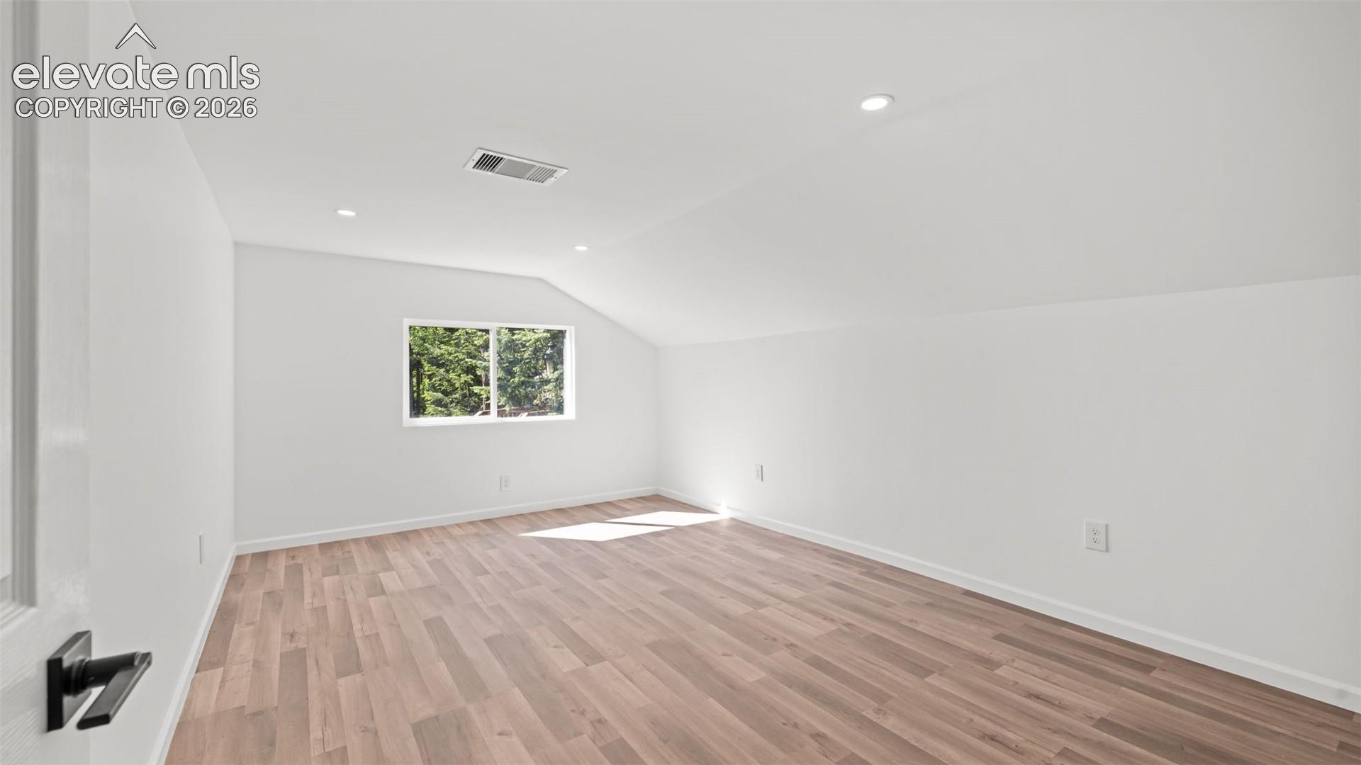 6645 Grant Street, photo 29