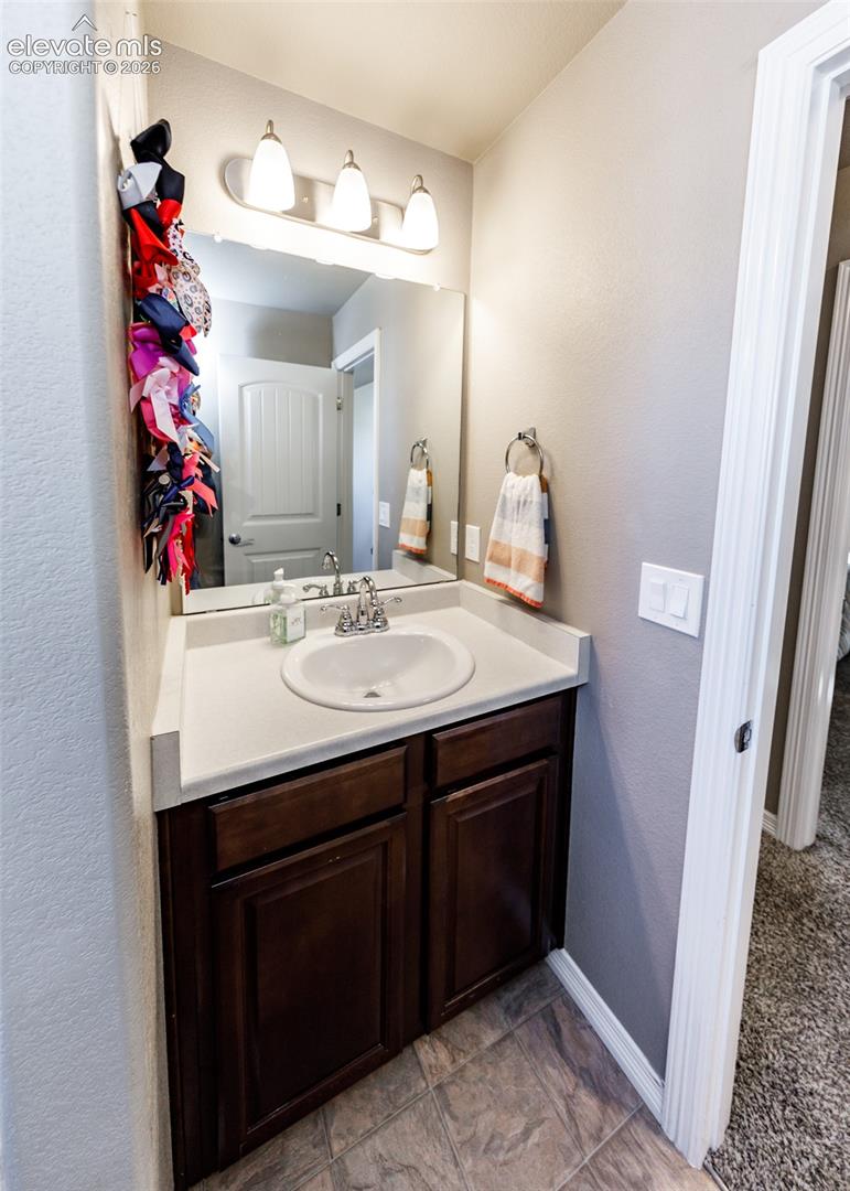 6977 Winnicut Drive, photo 26